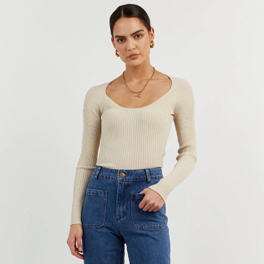 Victoria Sleeved Top